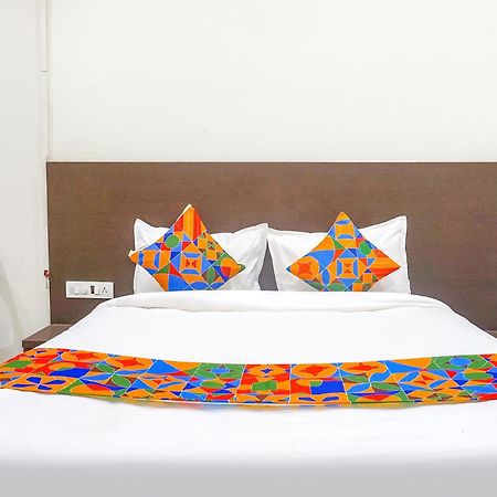 Fabhotel Om Sai - Nr Nashik Railway Station Екстериор снимка