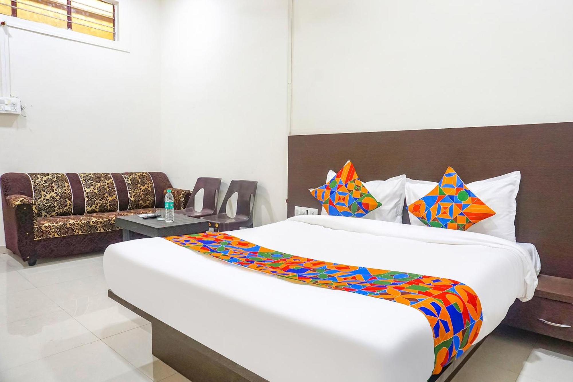 Fabhotel Om Sai - Nr Nashik Railway Station Екстериор снимка