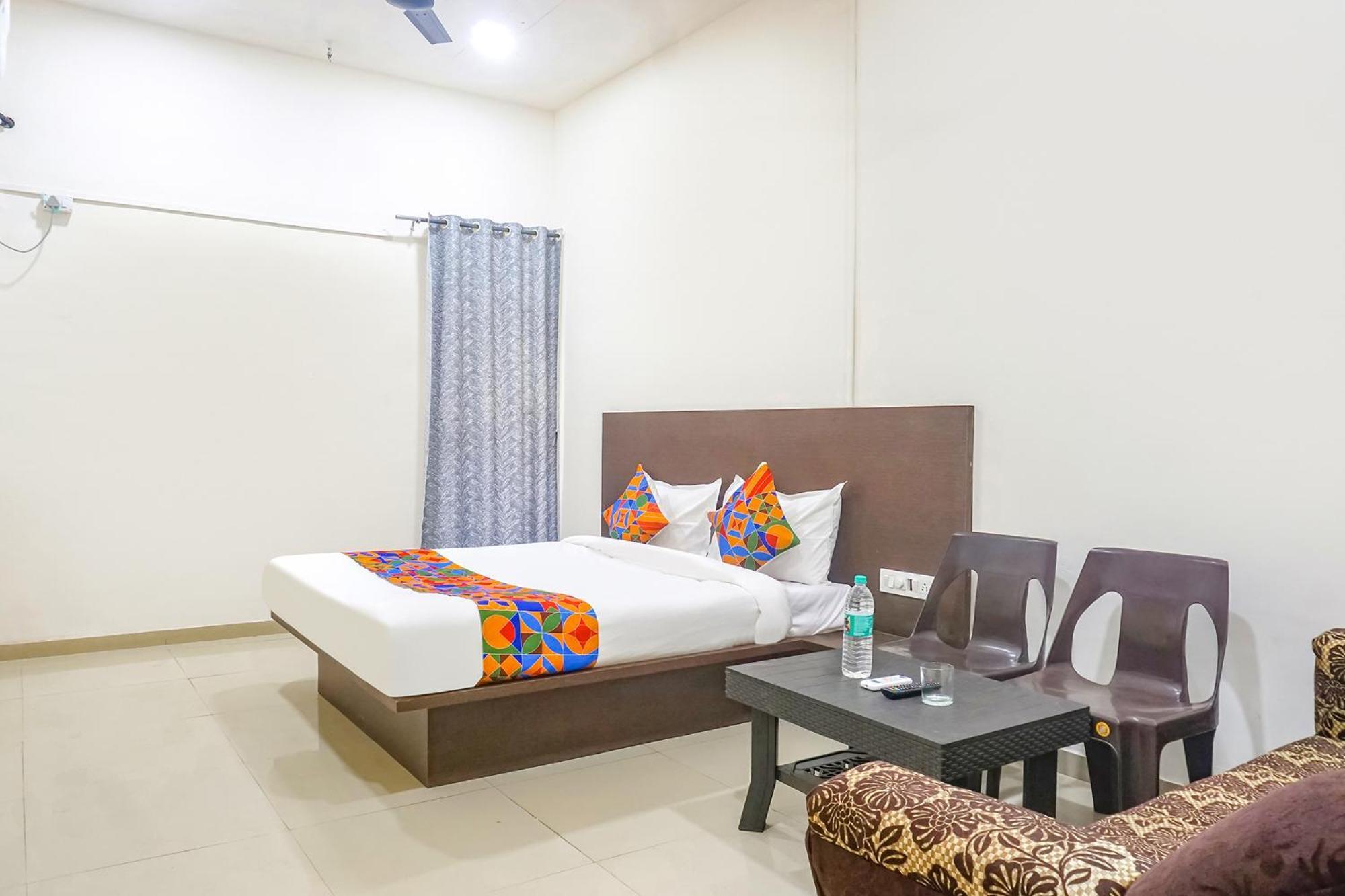 Fabhotel Om Sai - Nr Nashik Railway Station Екстериор снимка